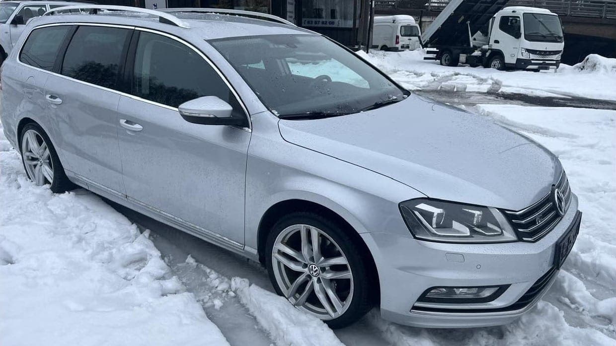 Volkswagen Passat: skjult skade på taket